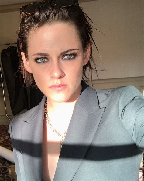 kristen stewart leak|Kristen Stewart goes topless in raunchy leaked On The Road。